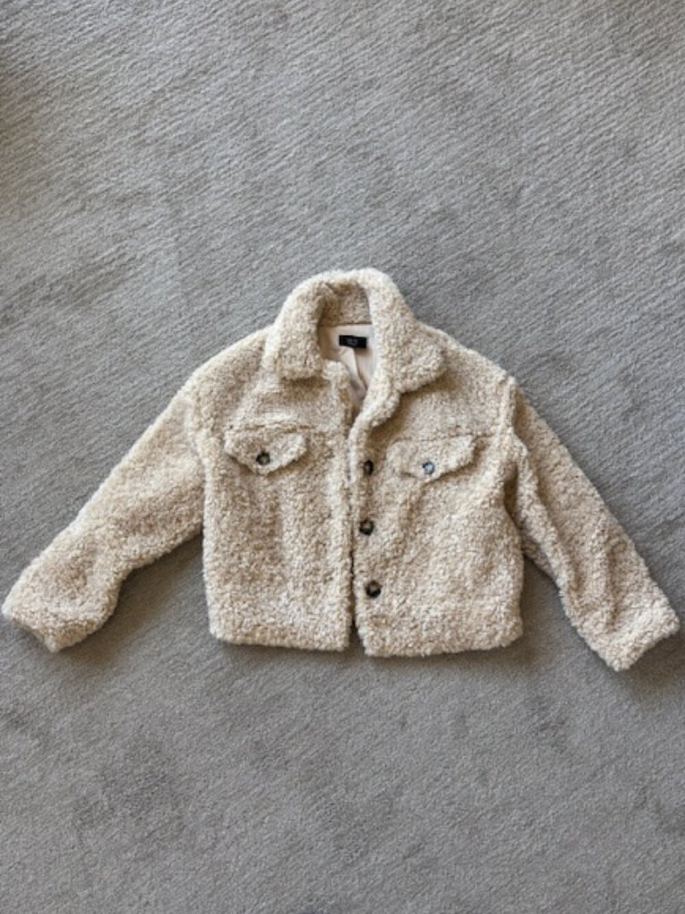 VICI Women's Short Fluffy Jacket, New without Tags